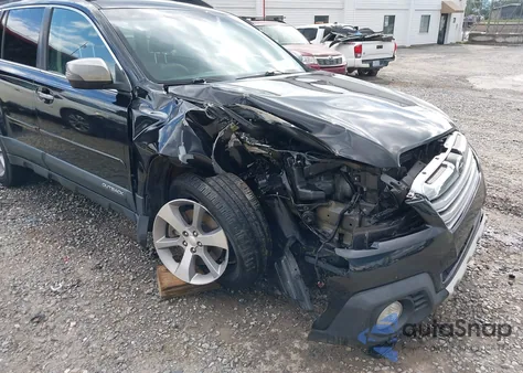 2013 Subaru Outback 3.6R Limited из США, поврежденный, VIN 4S4BRESC3D2217048